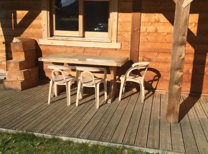 1 Pièce Situé Dans Un * Beaufort (Savoie)